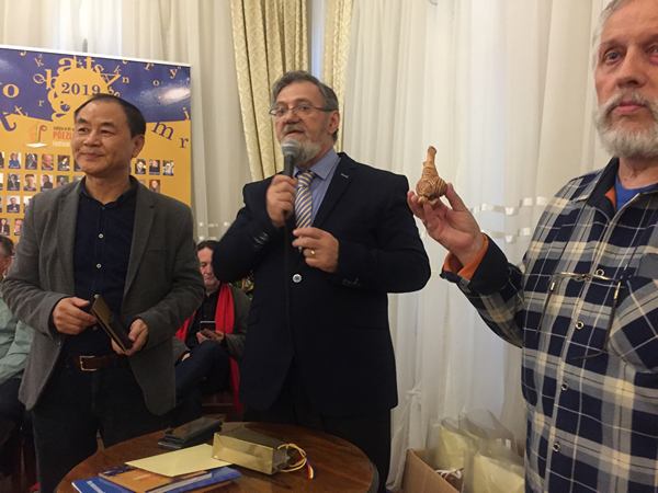 »񽱣2УʫϯϣAdi Cristi