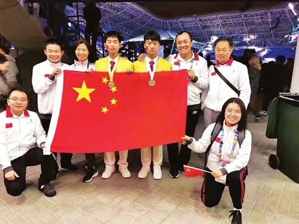 ��ú�����Ŀ���Ƶ��Ը��������ģ���ն��������������Ŀ���Ƶ����������ģ��Ͷ������ֳֹ����Ӱ