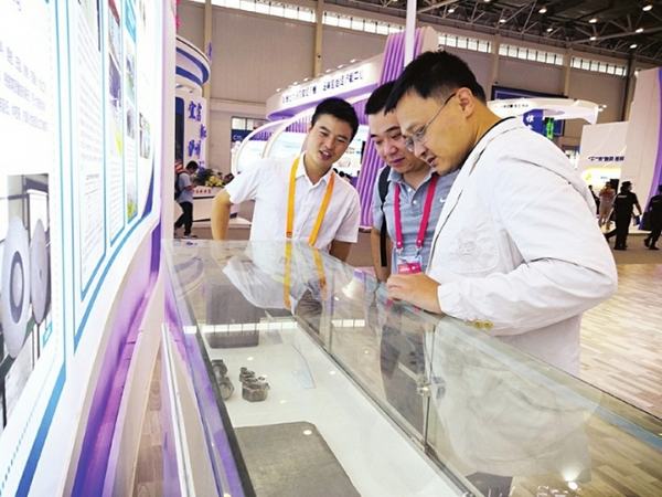 “攀枝花智造”惊艳科博会