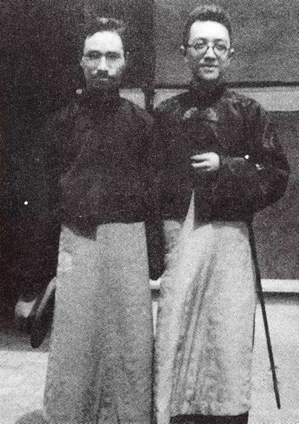 1925꣬X