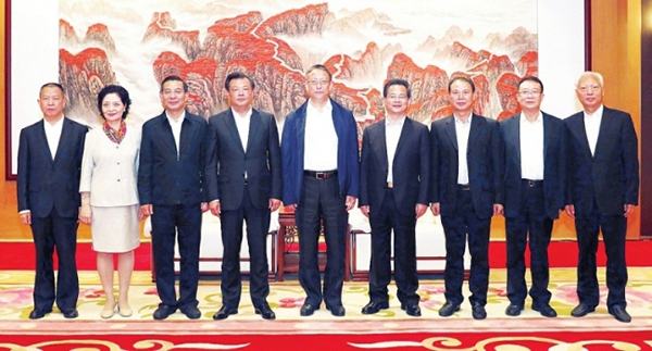 郑建邦在秦皇岛市接见贾瑞云一行