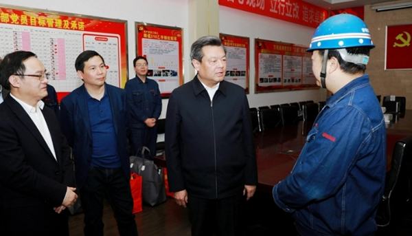 �����Ƶ��ʸֵ��в���չ��ǰο��